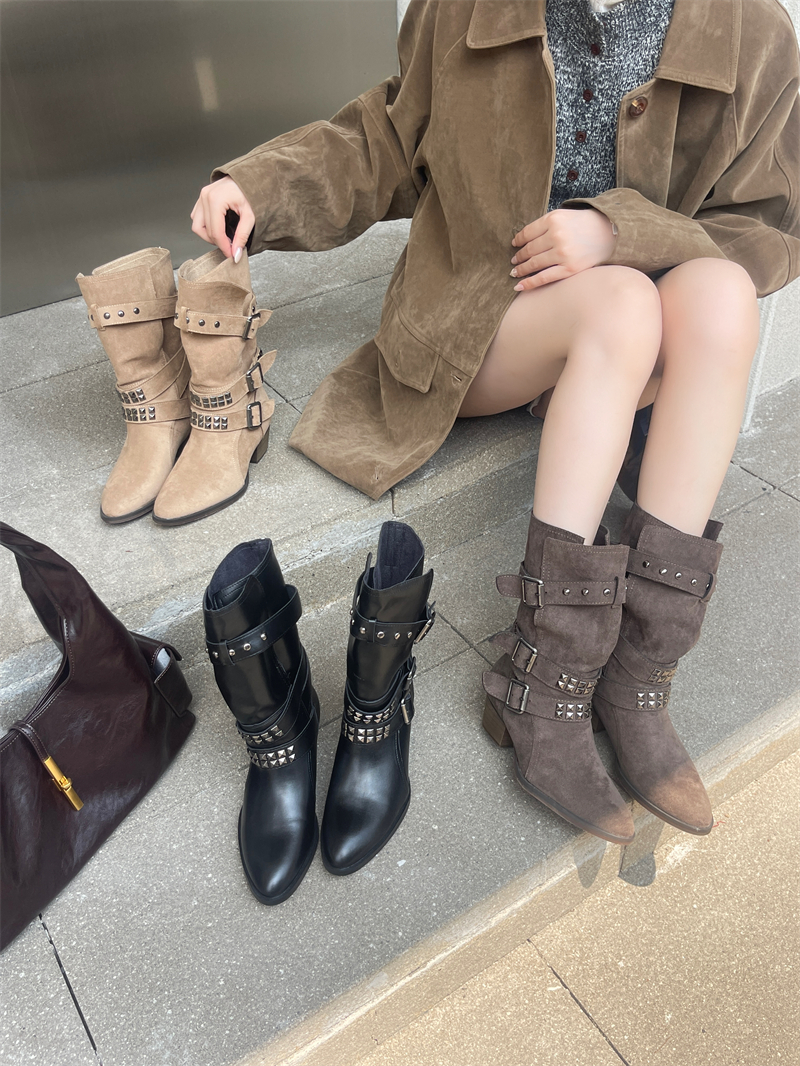 2026 New Western Cowboy Suede Vintage Boots for Women Slim Rivet Belt Buckle Chunky Heel Riding Boots