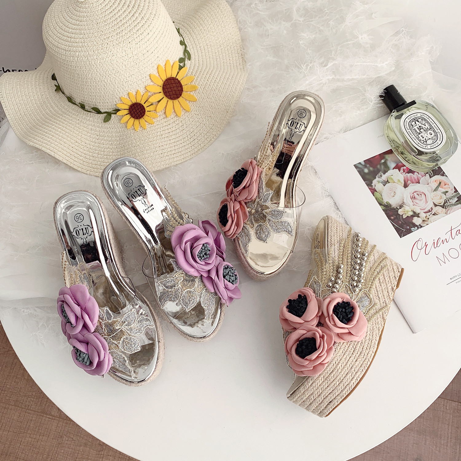 Sweet Large Flower Transparent Crystal Women's Sandals Summer Wedge Thick Sole Hemp Braided One-Band Slippers